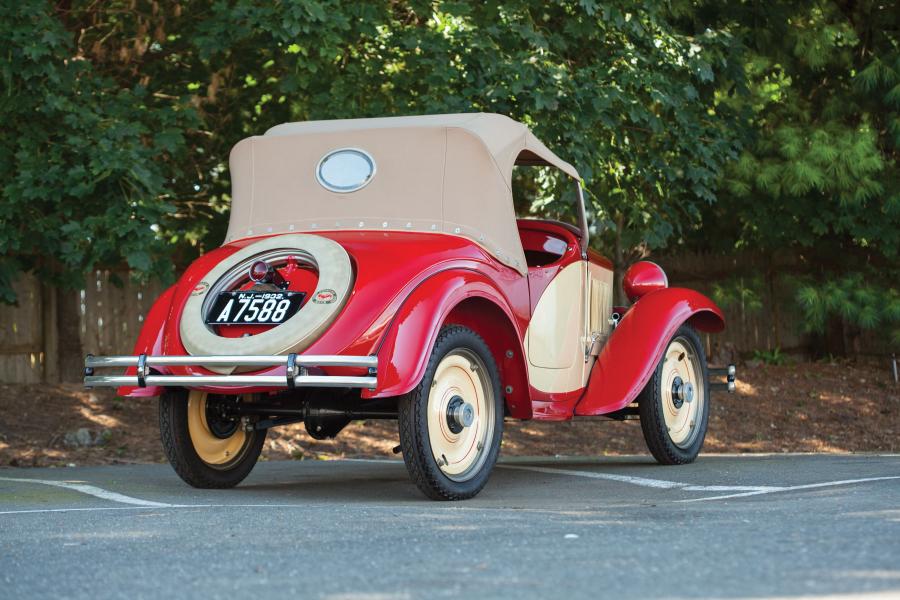  American Austin Roadster 1932 года  (фото 2 из 12)